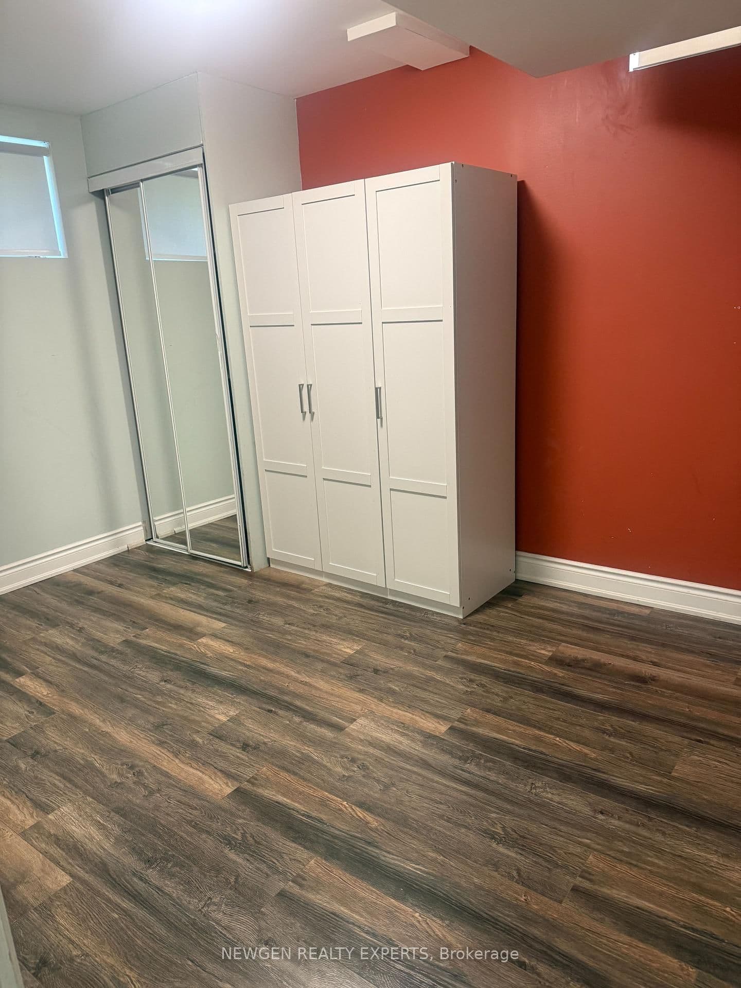 23 Hawtrey Road, Unit Bsmnt thumbnail 6