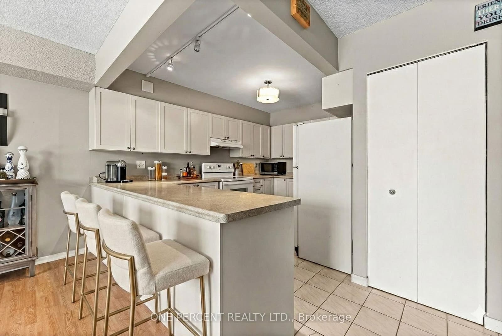 16 Fourth Street, Unit 25 thumbnail 2