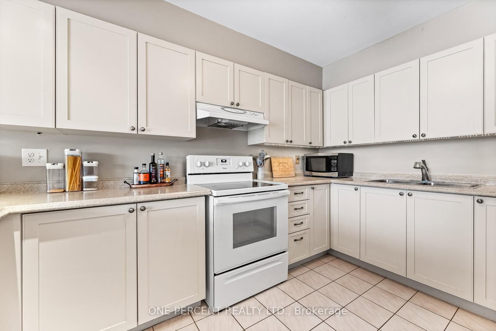 16 Fourth Street, Unit 25 thumbnail 9