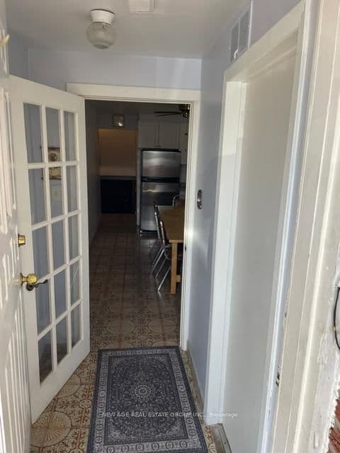 112 Anthia Drive W thumbnail 14