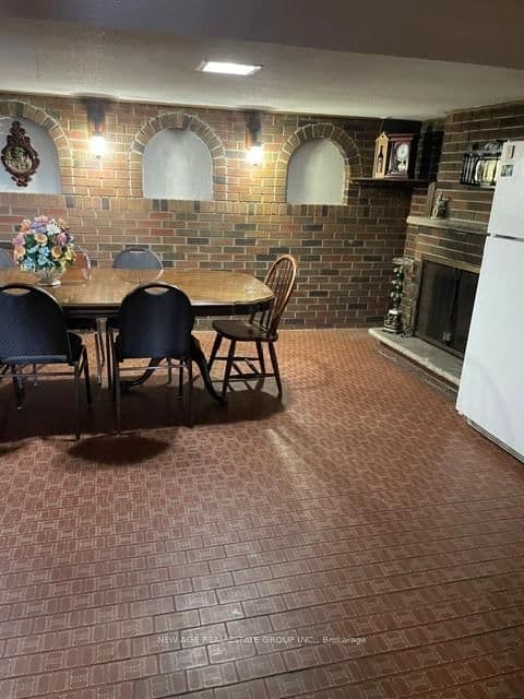112 Anthia Drive W thumbnail 17