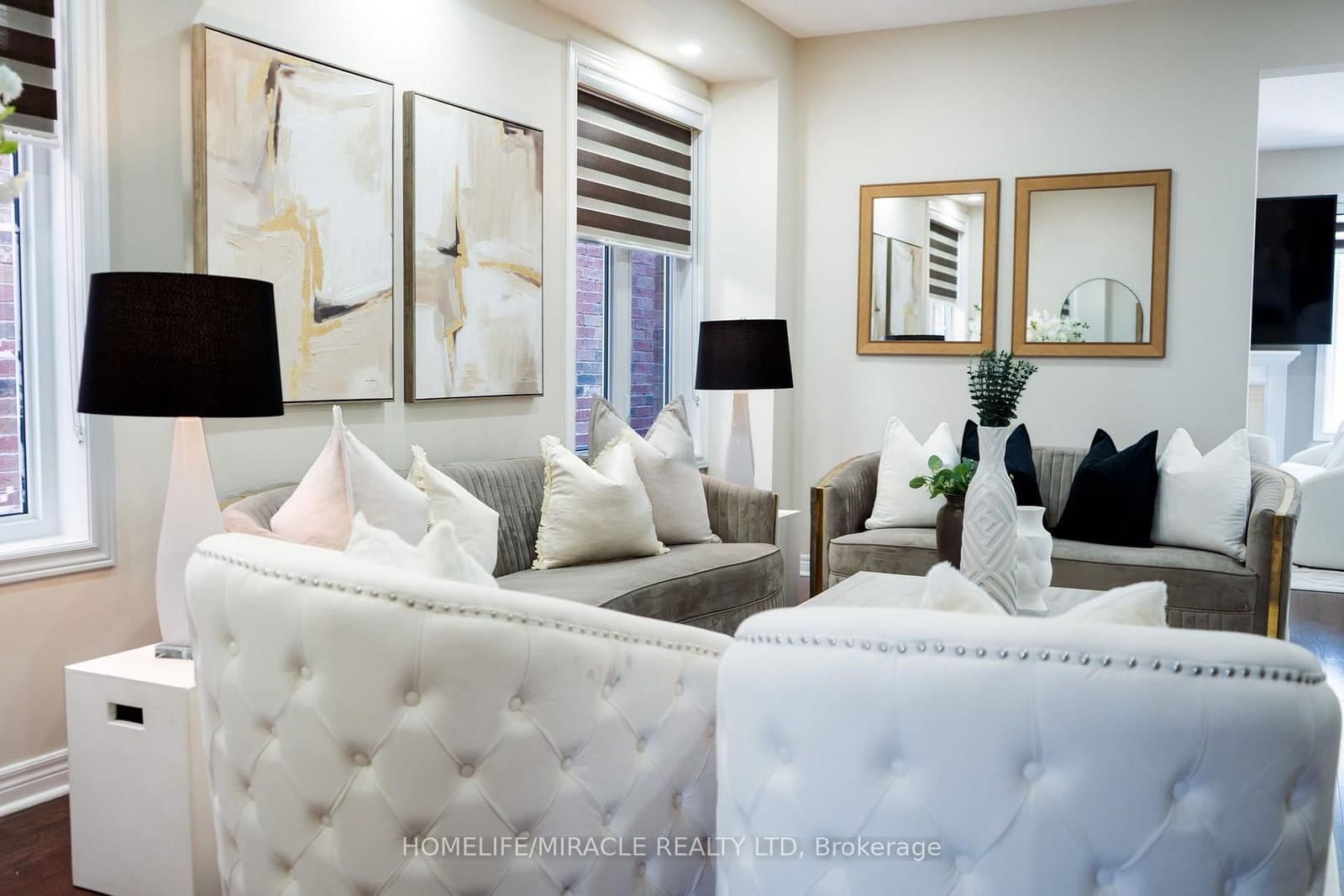 544 Bessborough Drive thumbnail 6