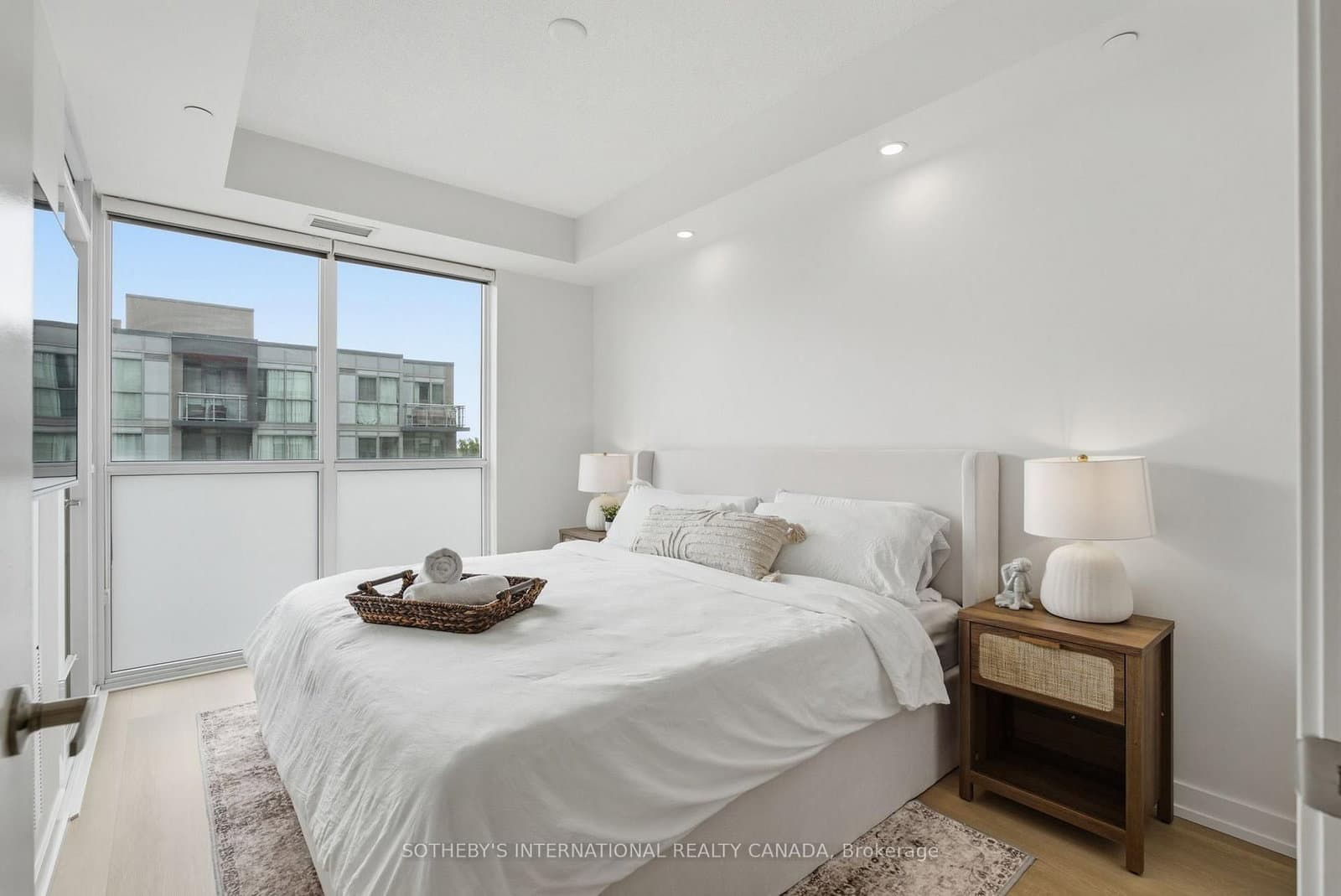 5230 Dundas Street, Unit A201 thumbnail 23