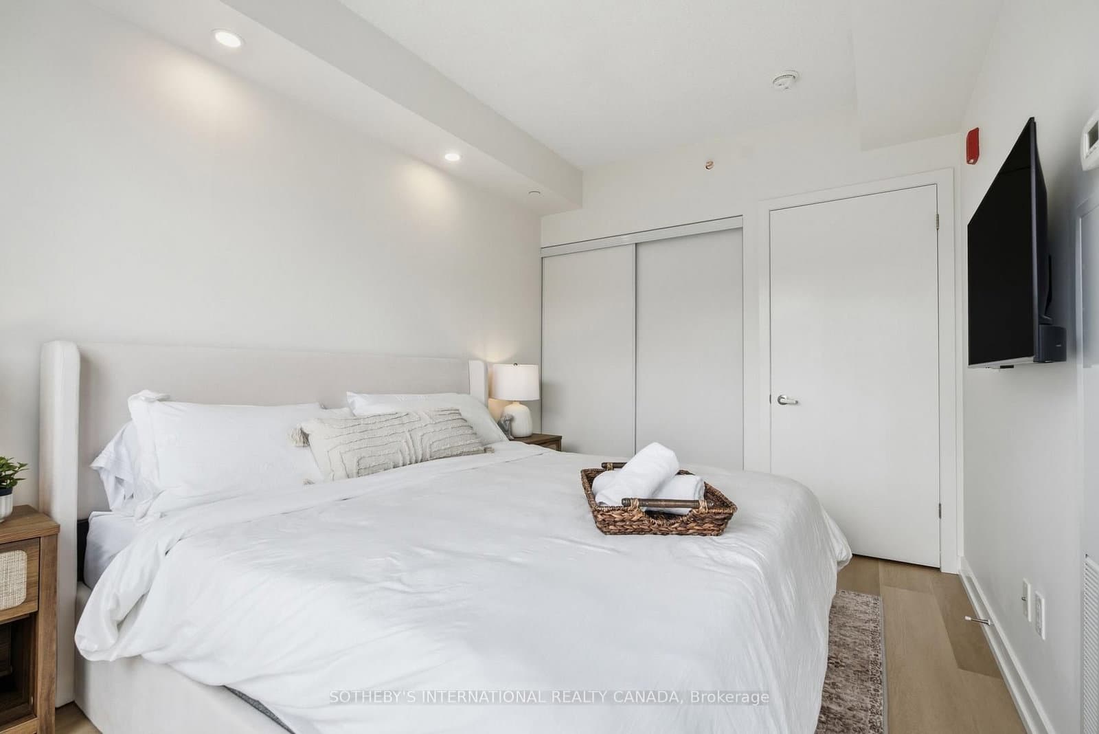 5230 Dundas Street, Unit A201 thumbnail 25