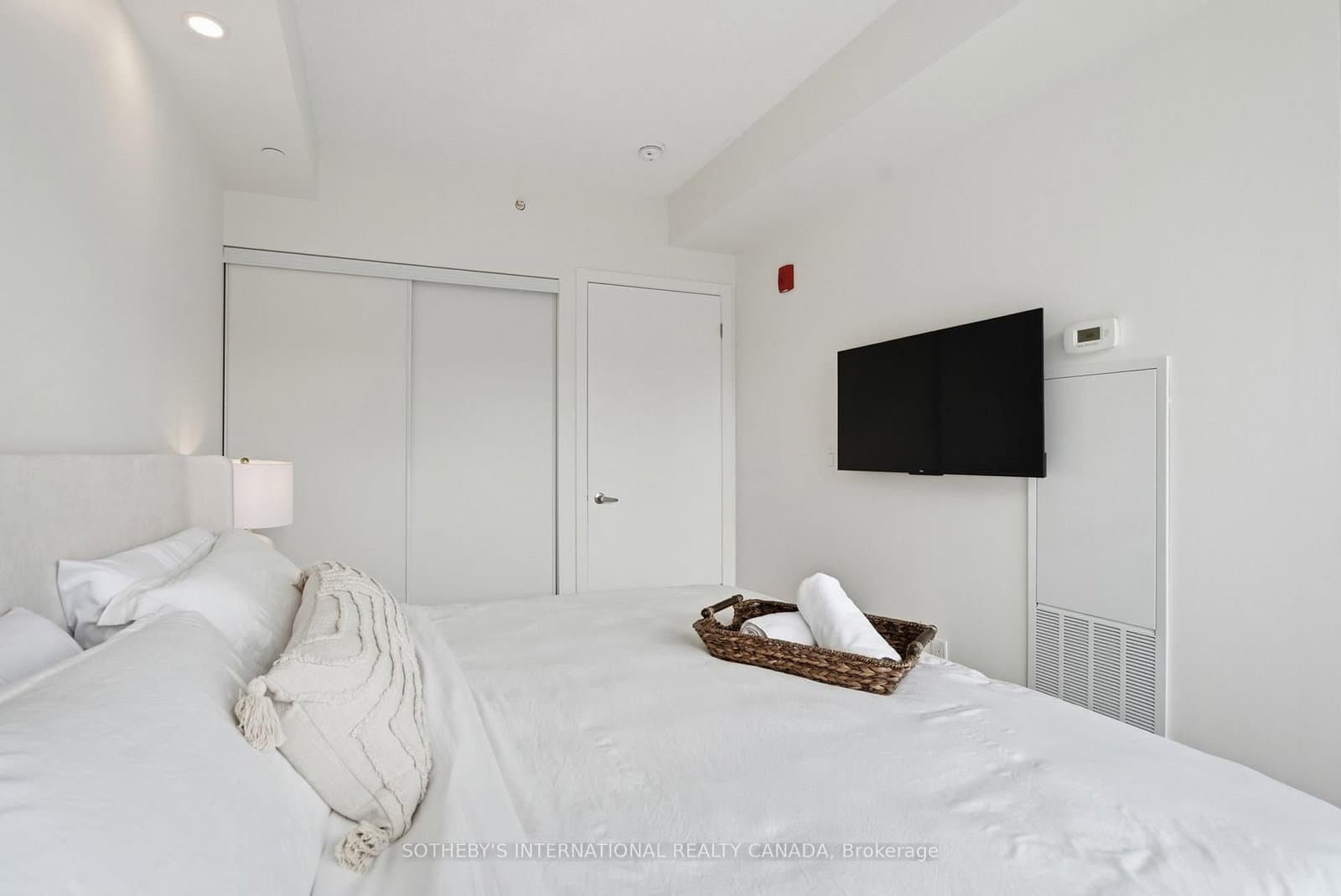 5230 Dundas Street, Unit A201 thumbnail 26