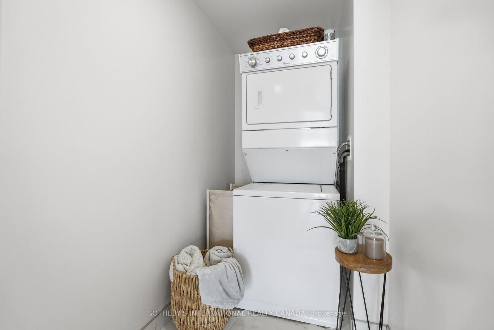 5230 Dundas Street, Unit A201 thumbnail 34