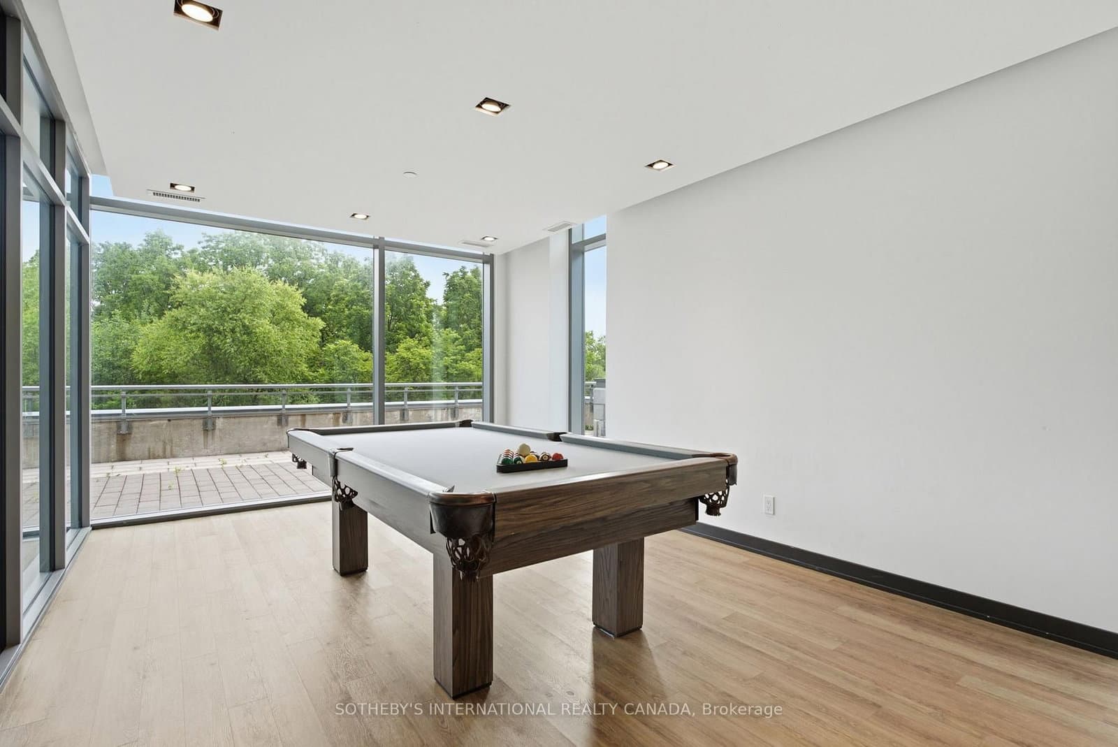 5230 Dundas Street, Unit A201 thumbnail 39
