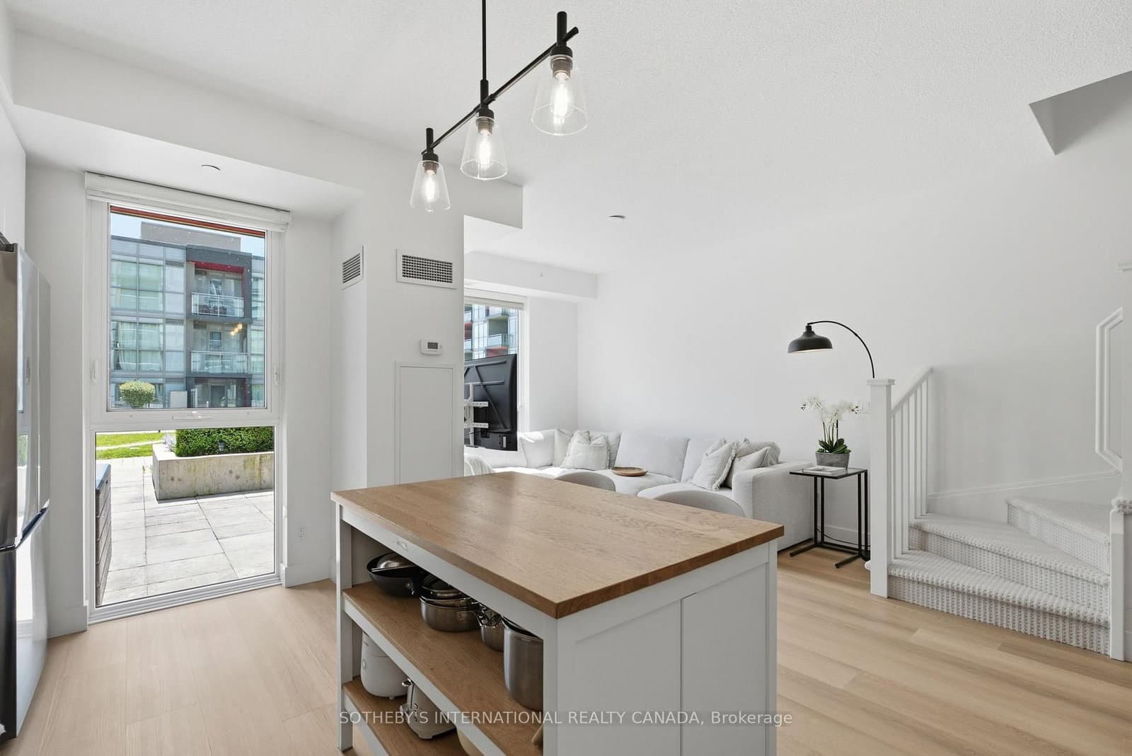 5230 Dundas Street, Unit A201 thumbnail 8