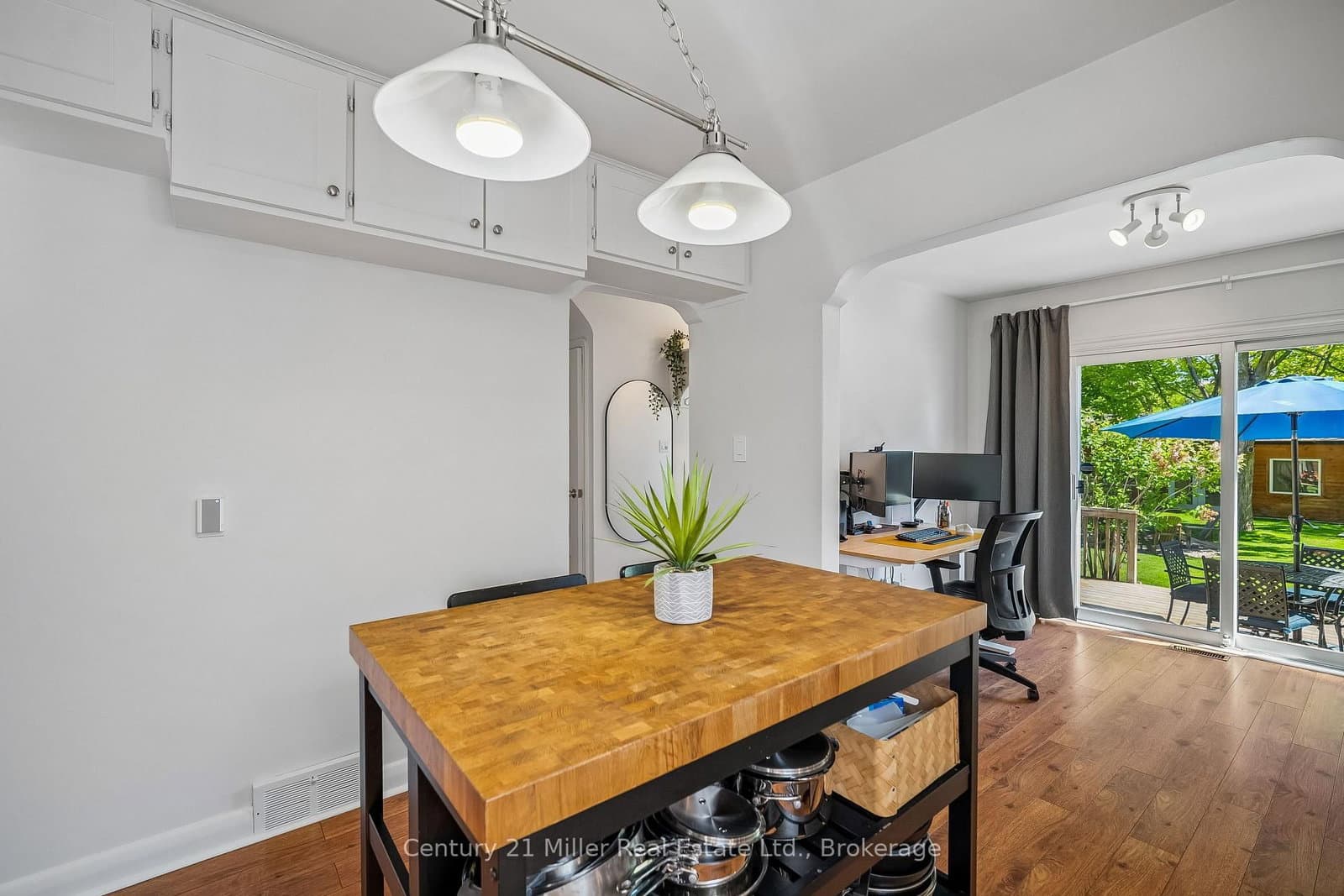 1583 Blanefield Road thumbnail 8