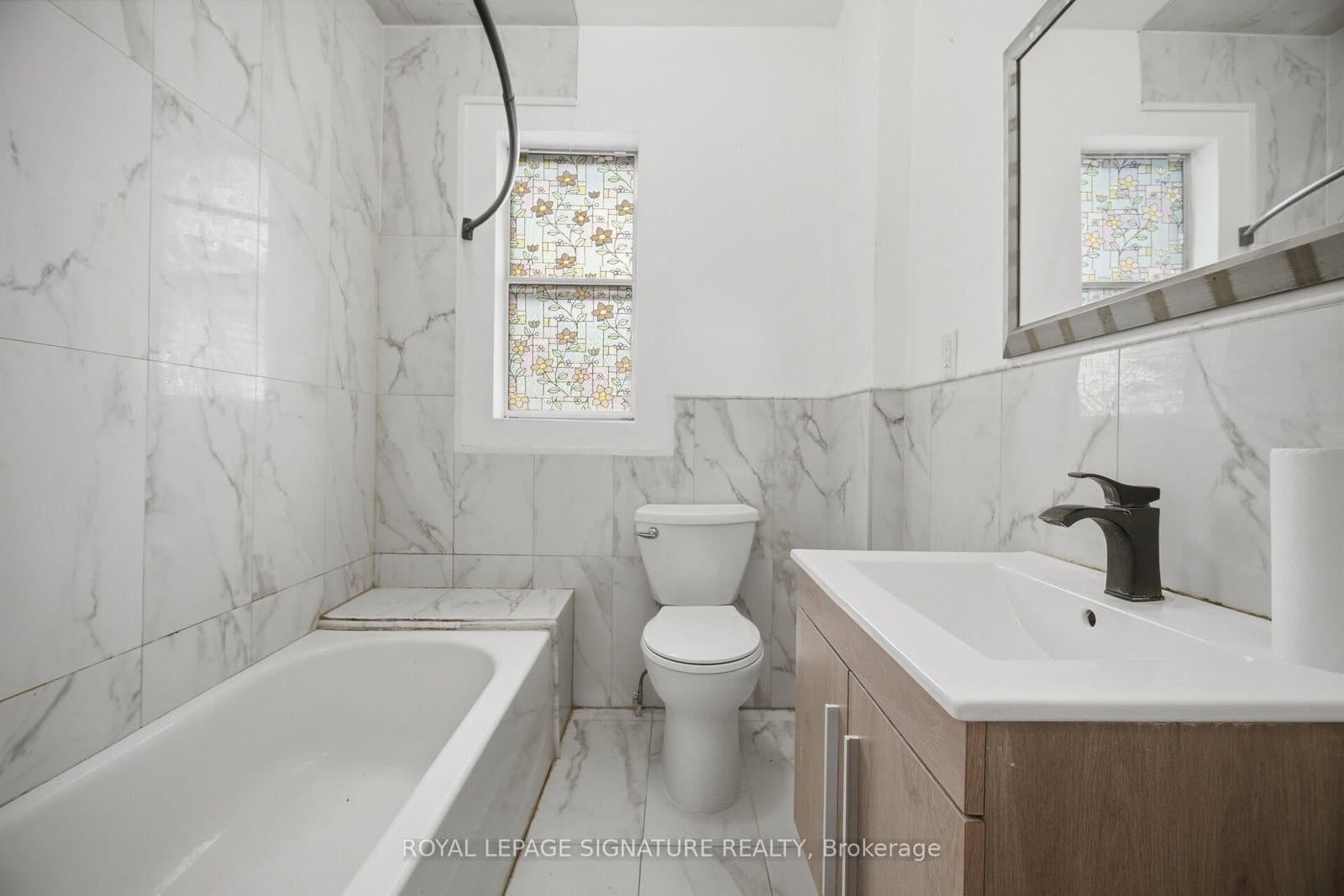 3331 Dundas Street W thumbnail 12