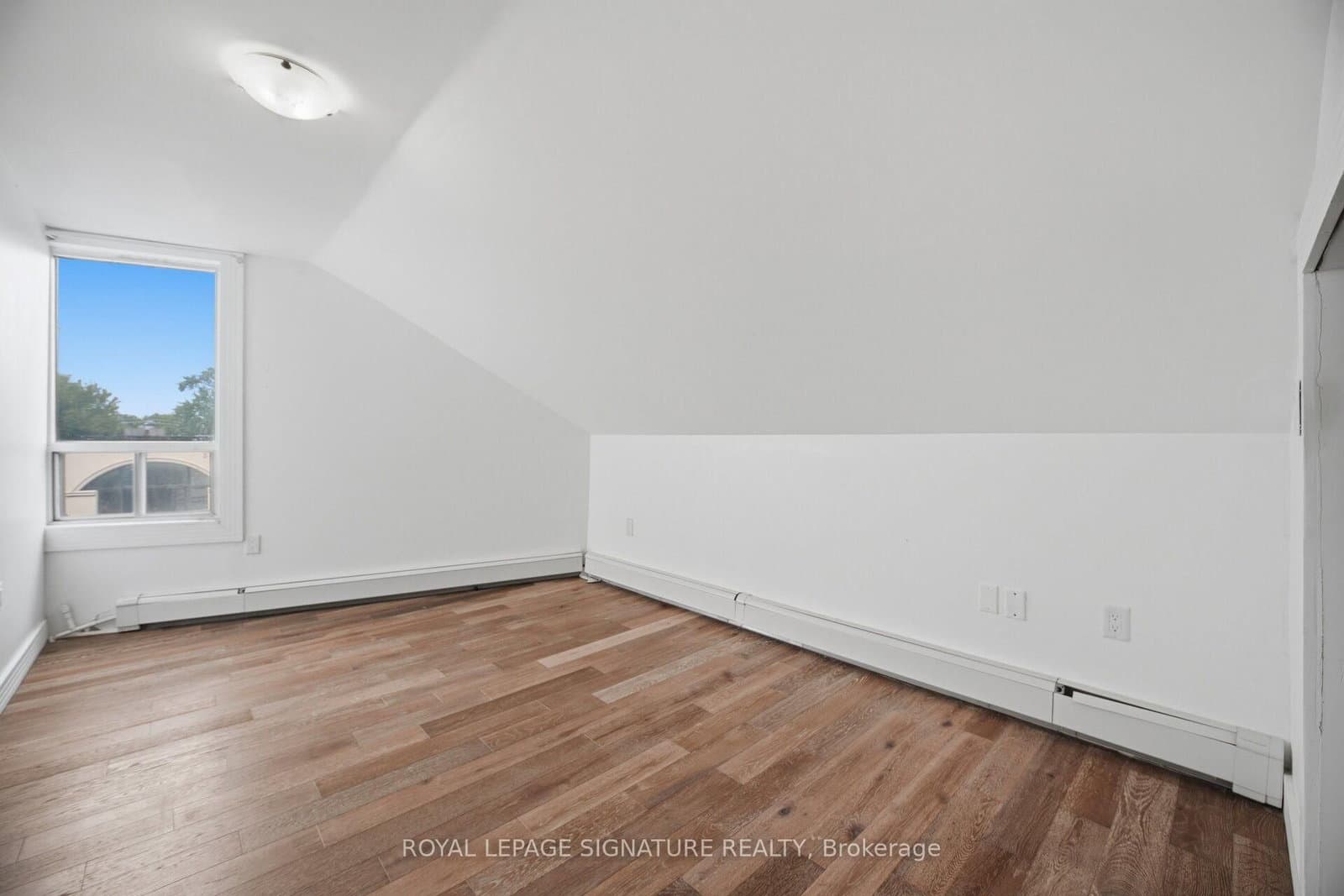 3331 Dundas Street W thumbnail 20