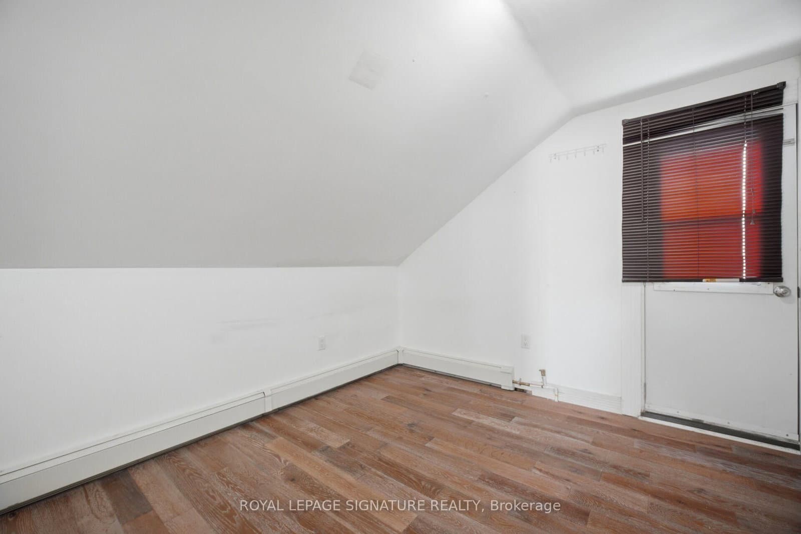 3331 Dundas Street W thumbnail 22