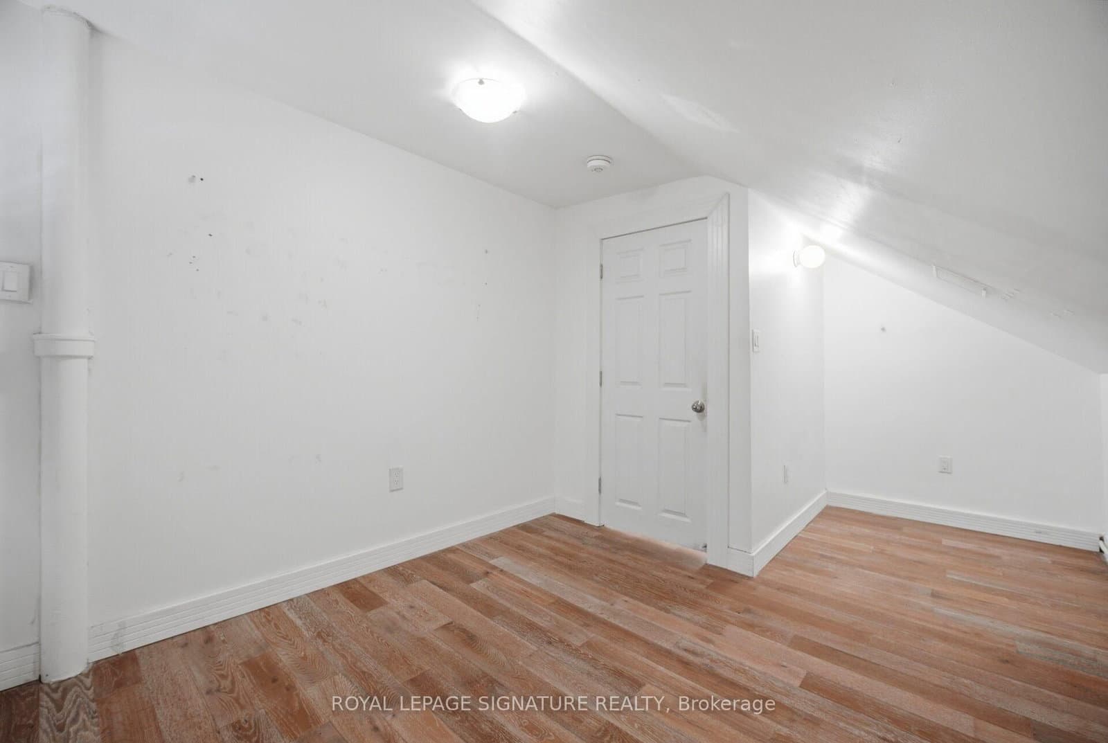 3331 Dundas Street W thumbnail 23