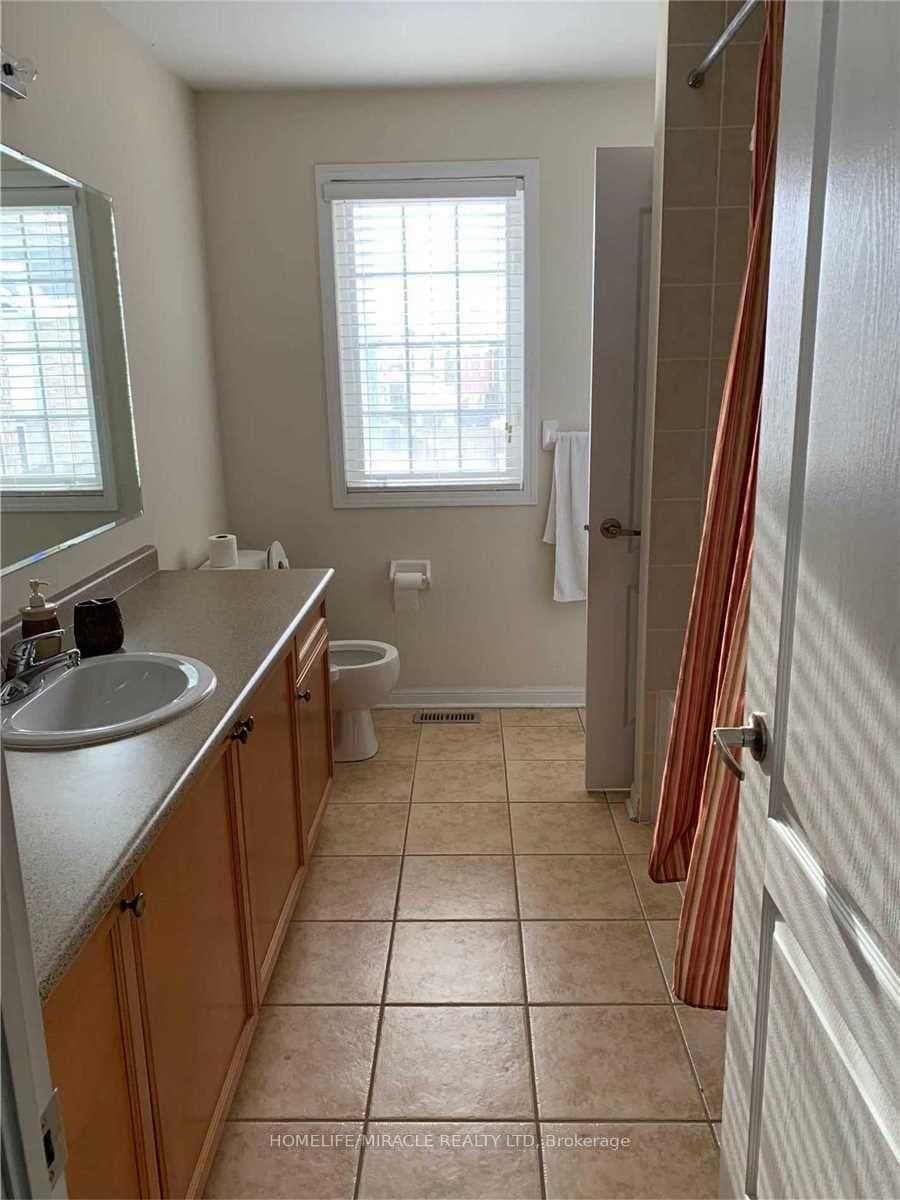 1509 Marshall Crescent thumbnail 11