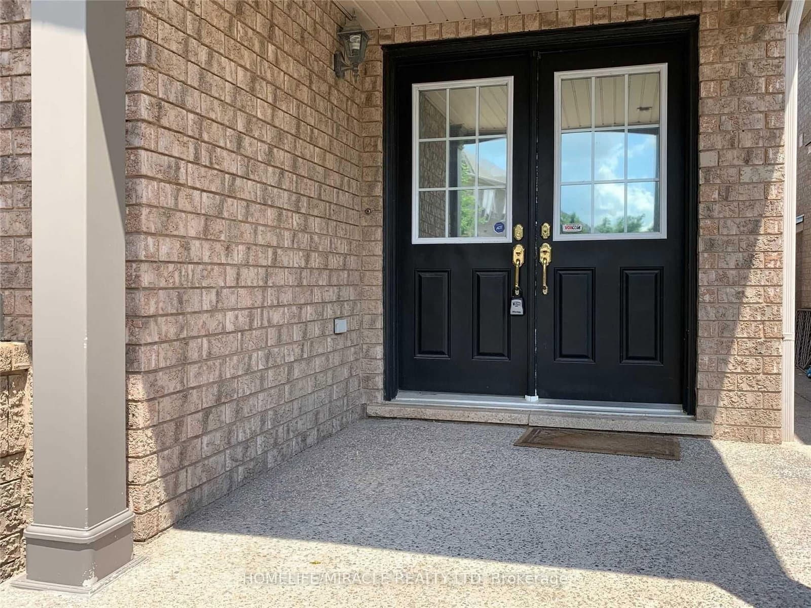 1509 Marshall Crescent thumbnail 2