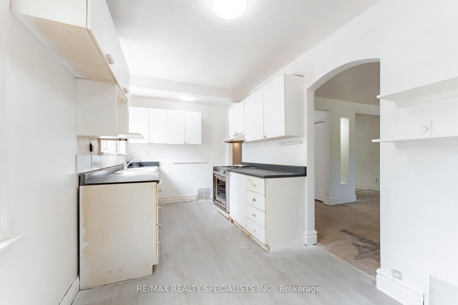 4 Elton Crescent thumbnail 6
