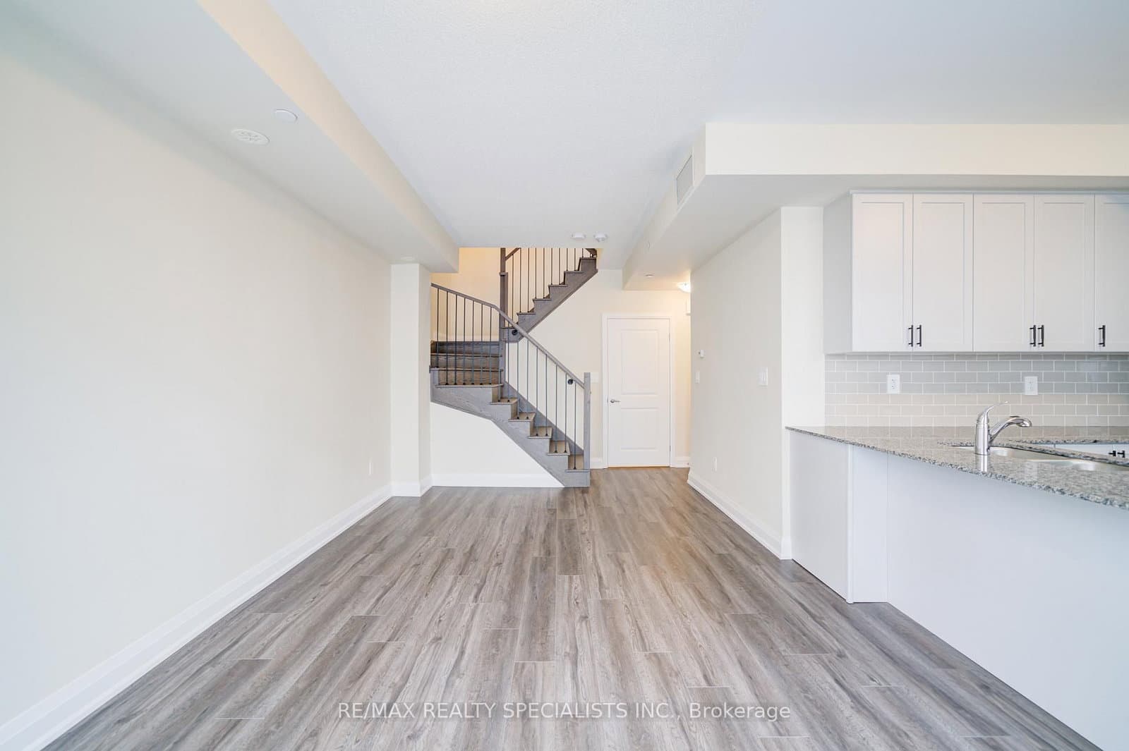 1573 Rose Way, Unit 108 thumbnail 13