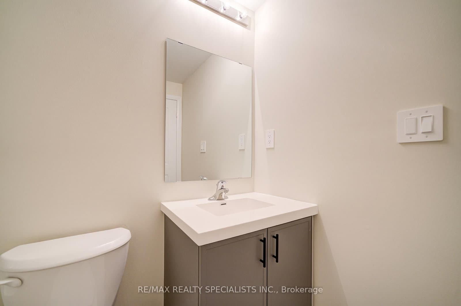 1573 Rose Way, Unit 108 thumbnail 30