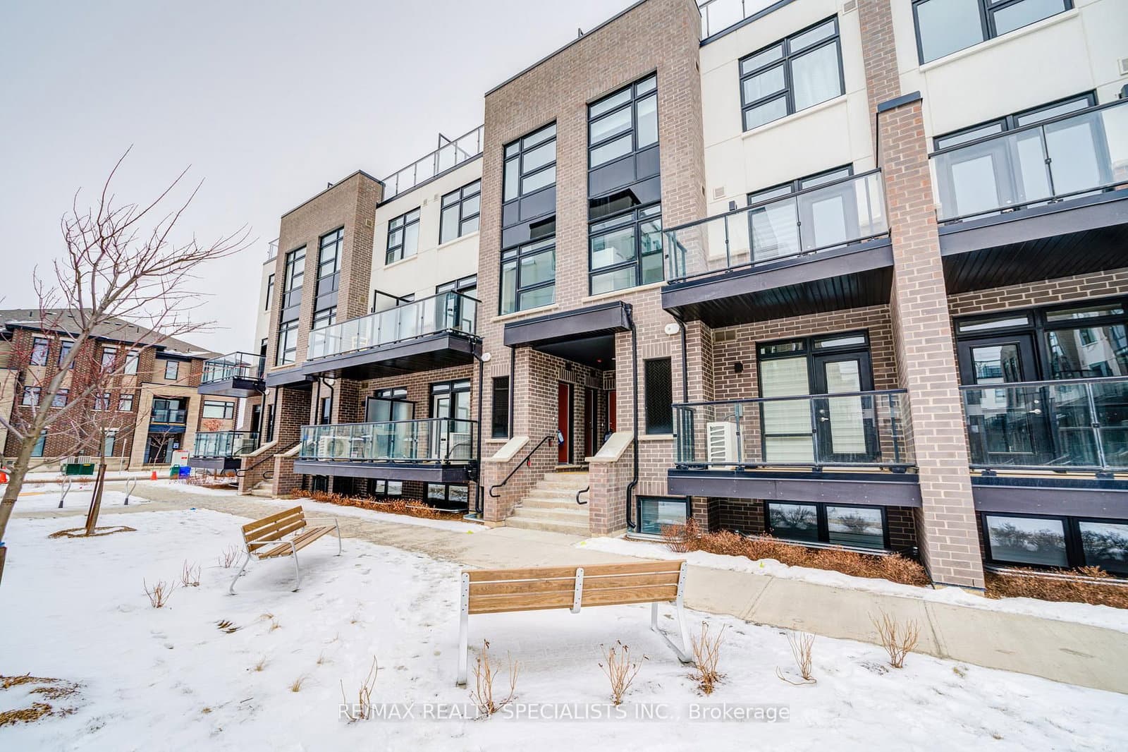 1573 Rose Way, Unit 108 thumbnail 4