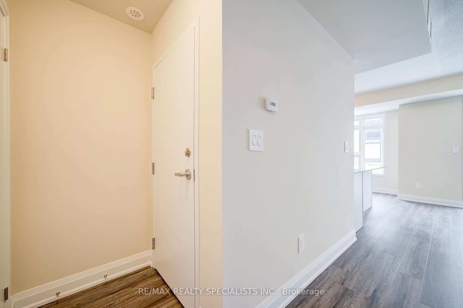 1573 Rose Way, Unit 108 thumbnail 5