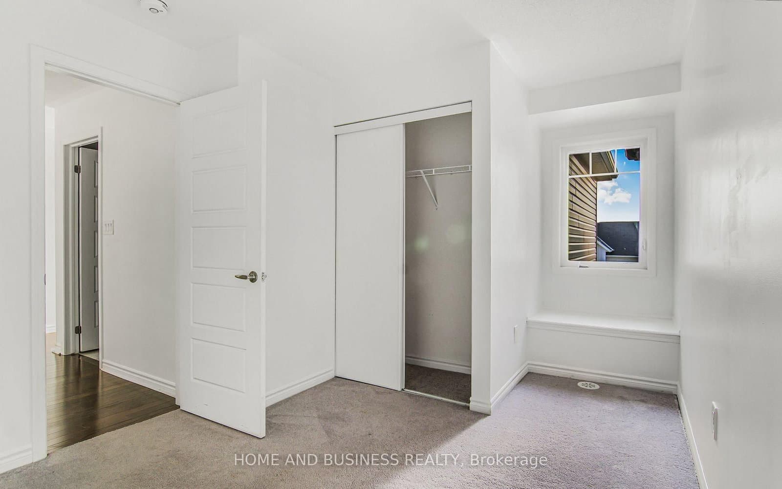 1135 duignan Crescent thumbnail 20