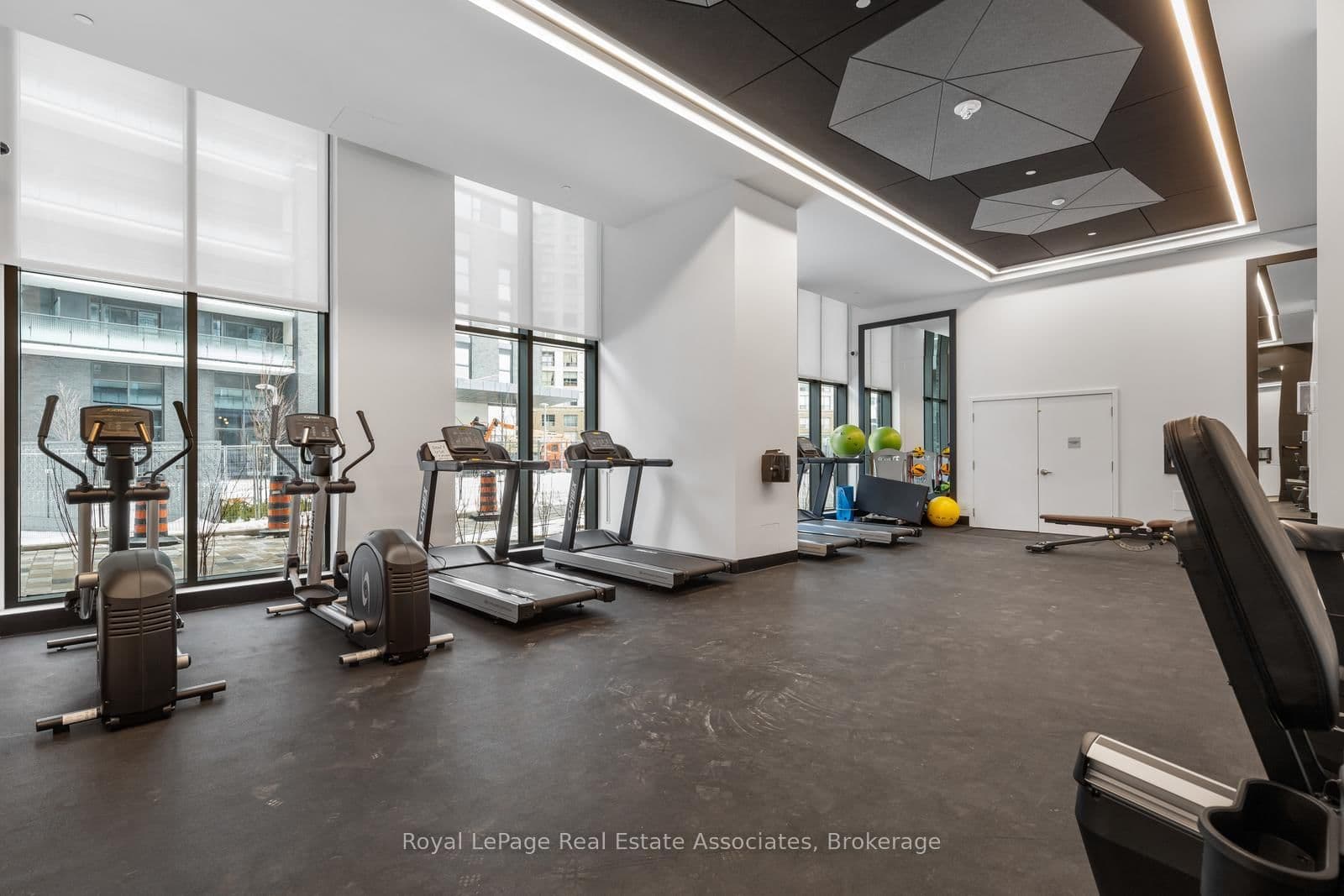 30 Samuel Wood Way, Unit 1403 thumbnail 13