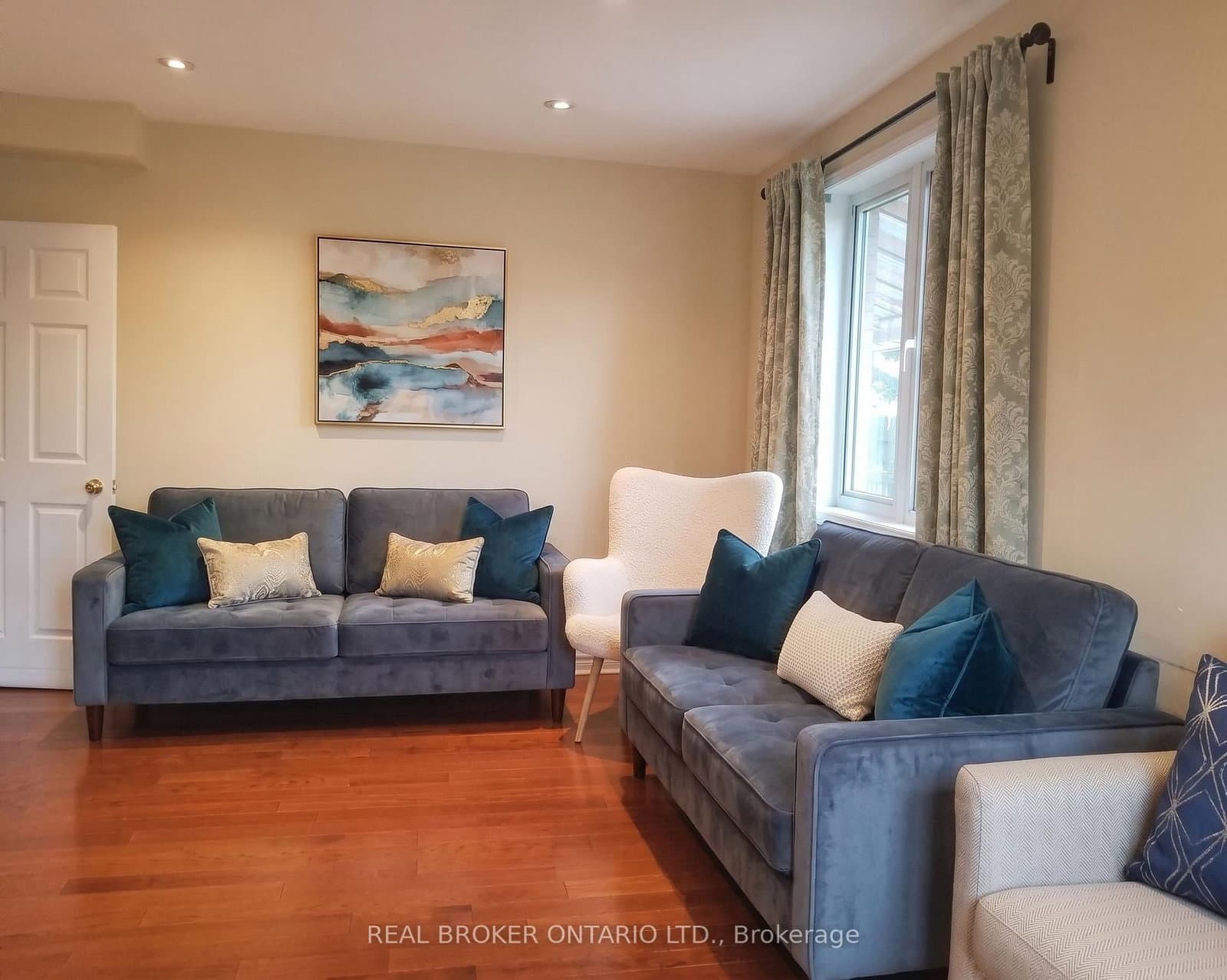 256 The Kingsway Road, Unit SIDE thumbnail 2