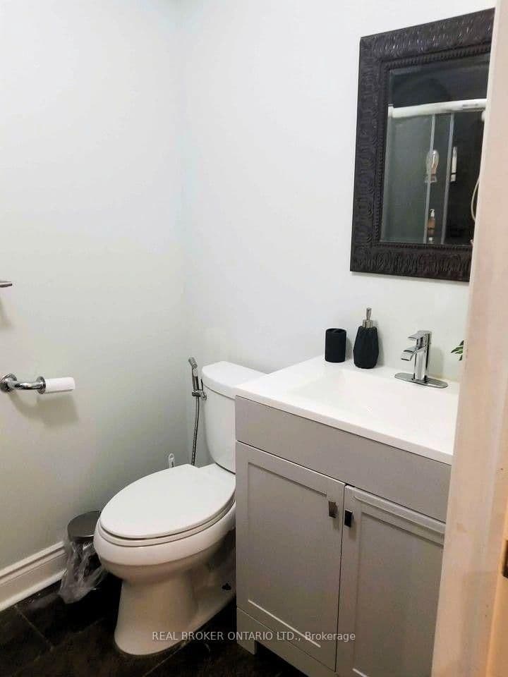 256 The Kingsway Road, Unit SIDE thumbnail 8