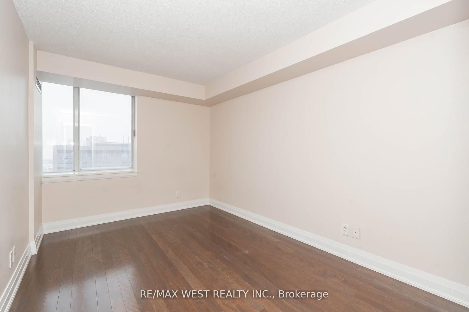 2737 Keele Street, Unit 817 thumbnail 14