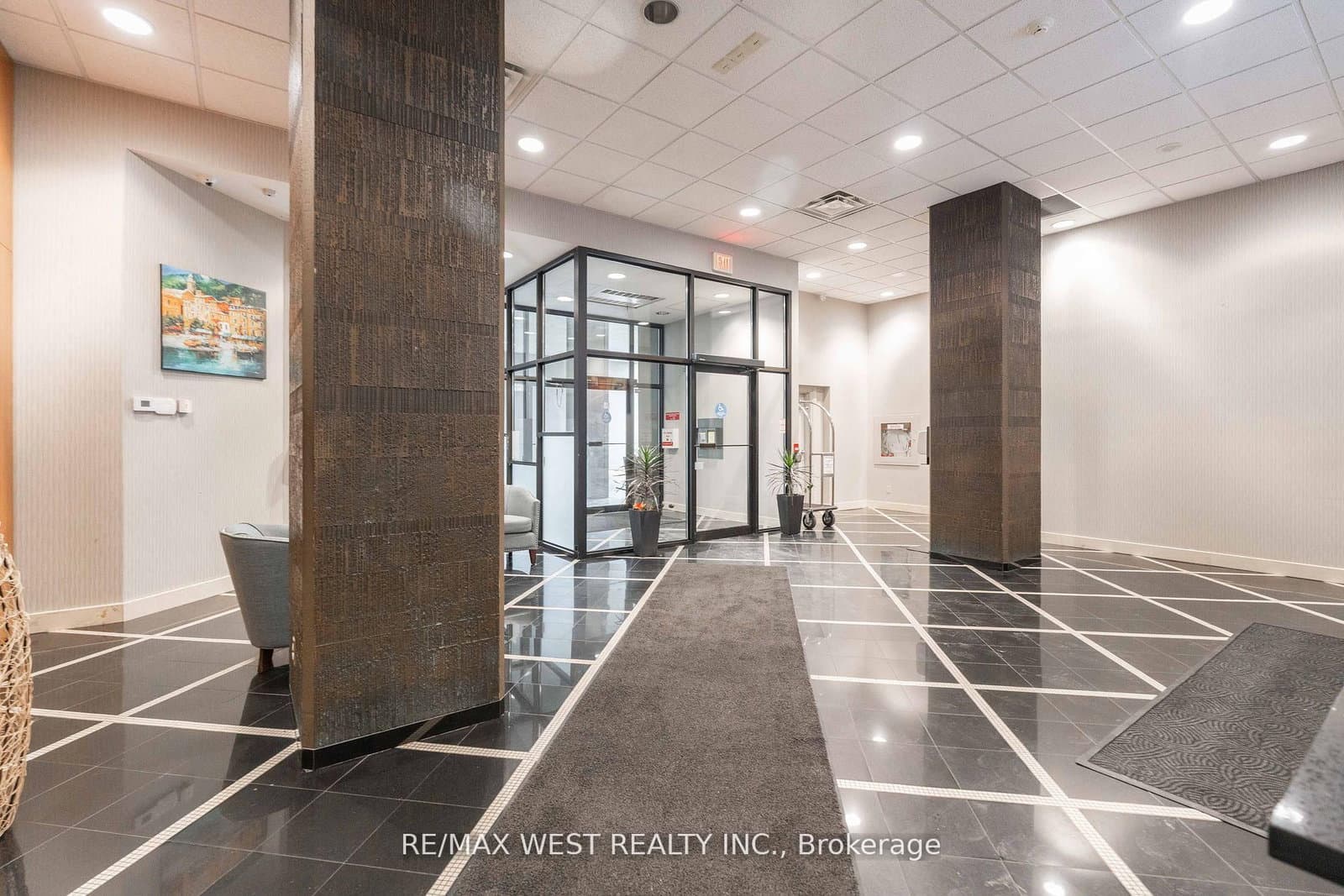 2737 Keele Street, Unit 817 thumbnail 2