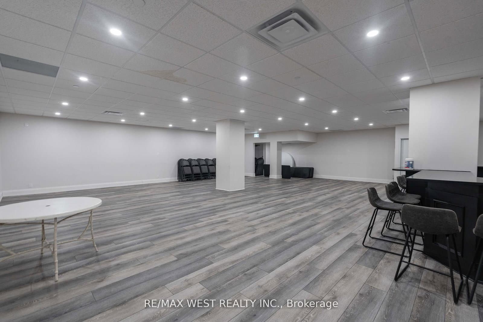 2737 Keele Street, Unit 817 thumbnail 24