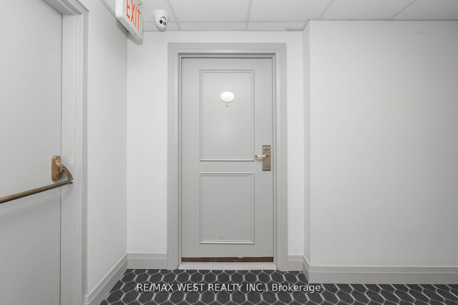 2737 Keele Street, Unit 817 thumbnail 4