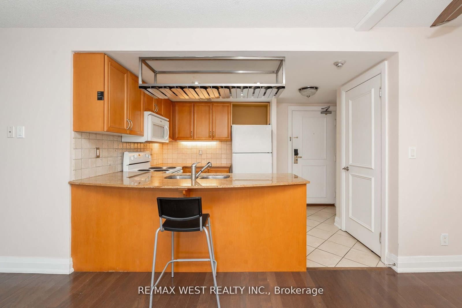 2737 Keele Street, Unit 817 thumbnail 9