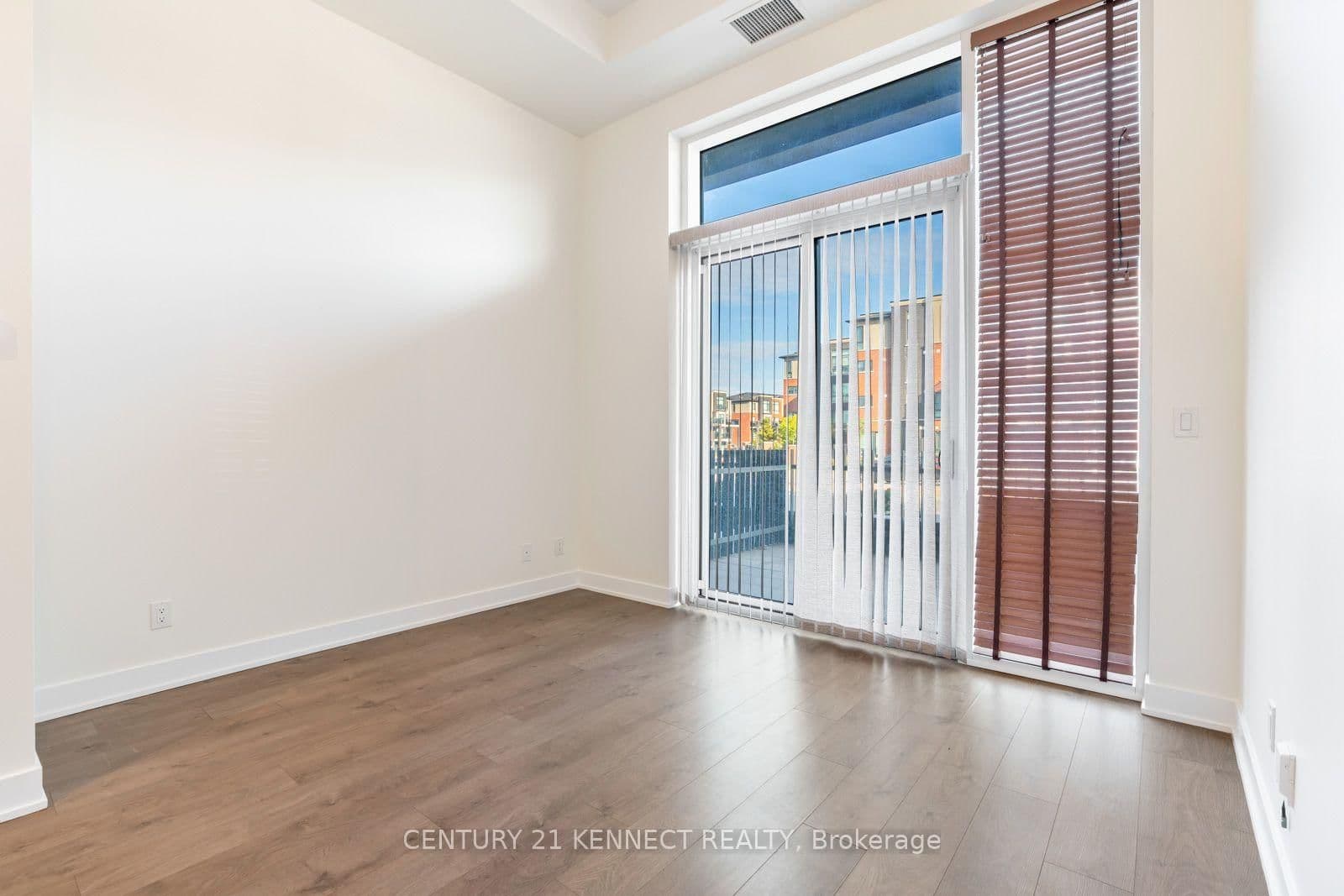 180 Veterans Drive, Unit 101 thumbnail 11