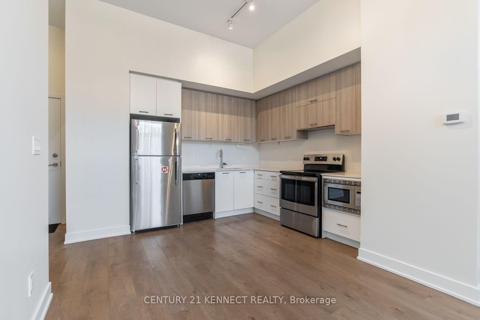 180 Veterans Drive, Unit 101 thumbnail 5