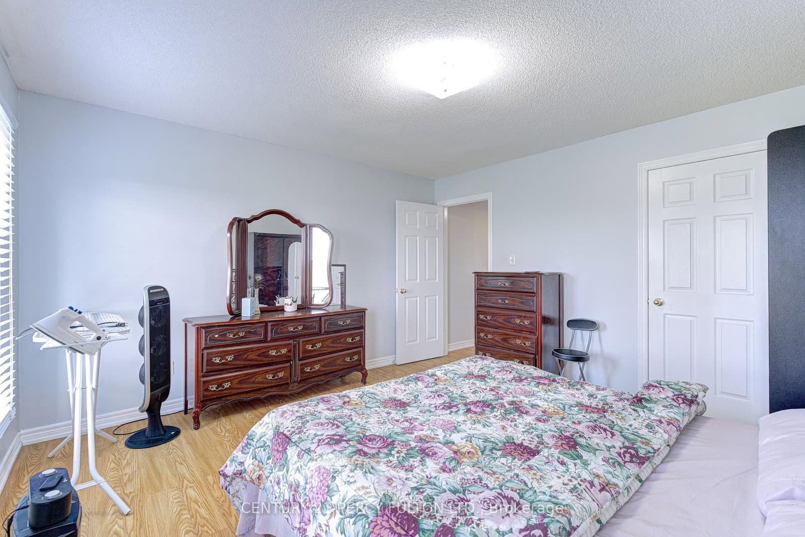 800 Dundas Street W, Unit 17 thumbnail 13