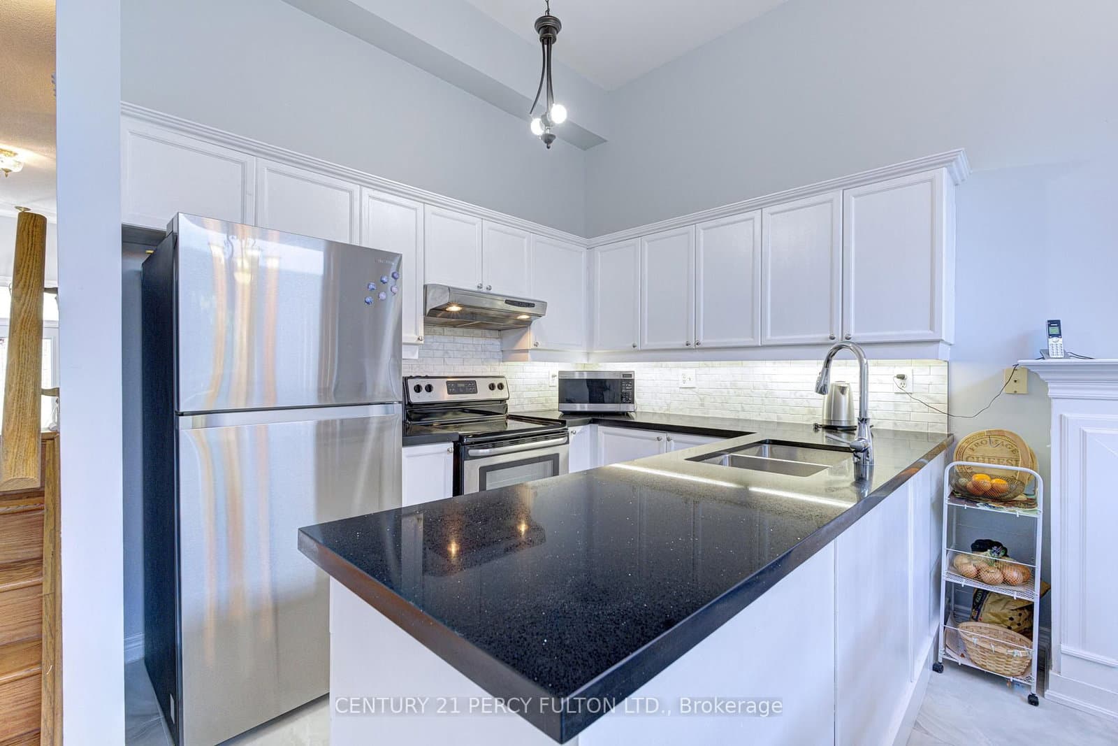 800 Dundas Street W, Unit 17 thumbnail 8