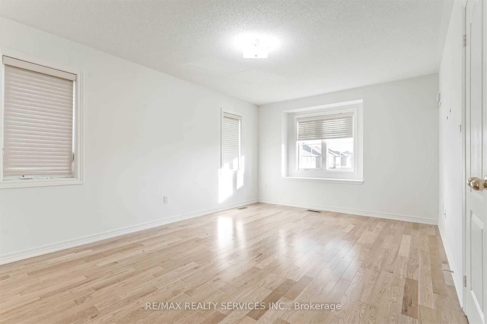 3 Coolwater Drive, Unit Upper thumbnail 11