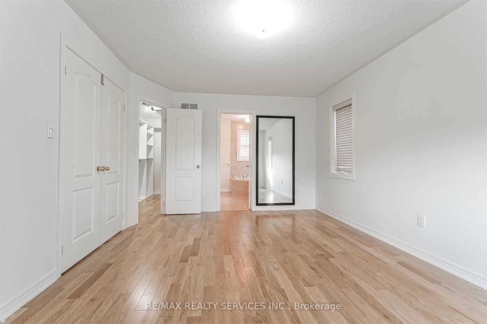 3 Coolwater Drive, Unit Upper thumbnail 12