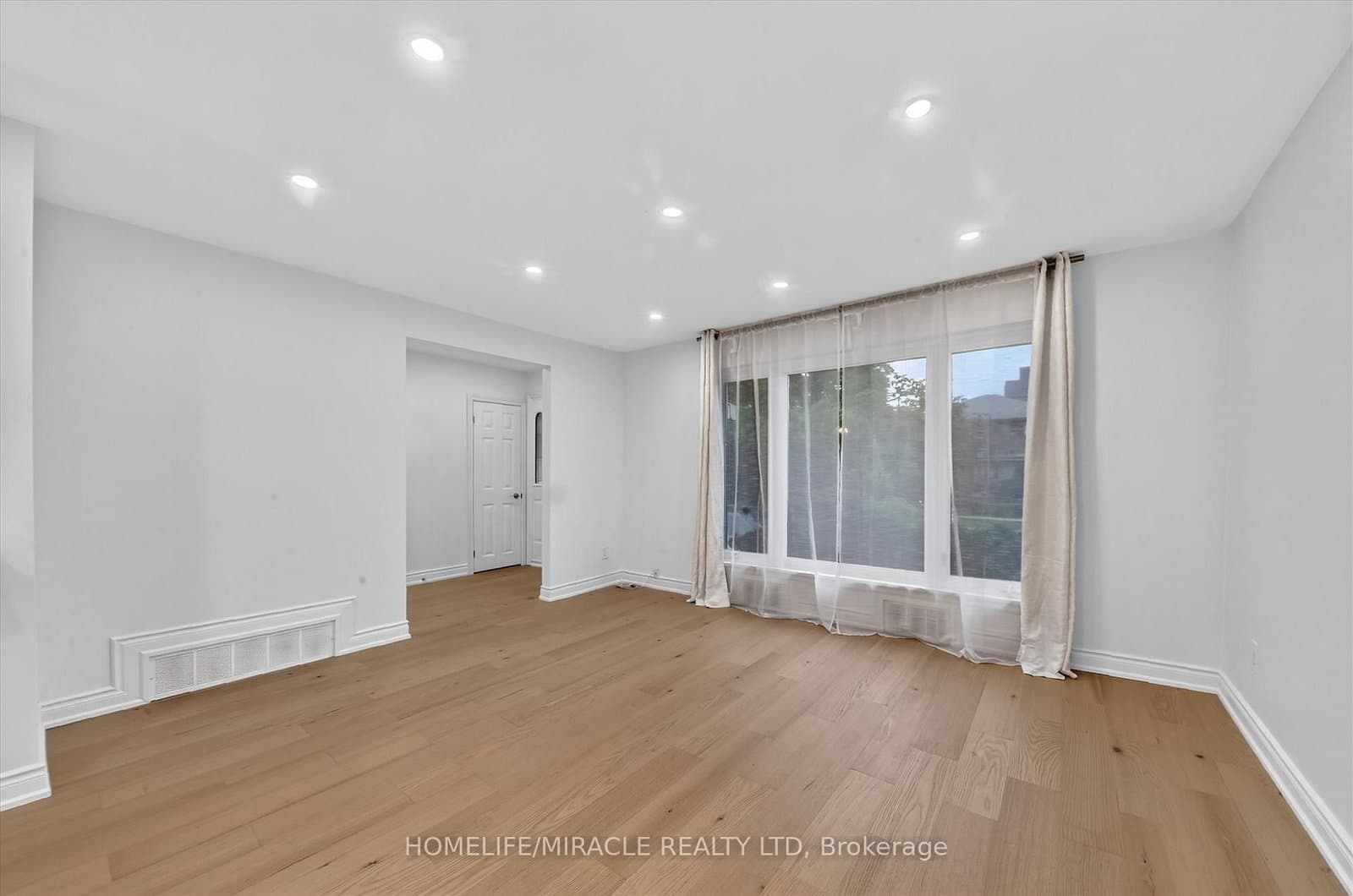 18 Elderfield Crescent thumbnail 10