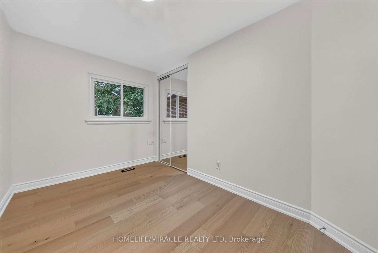 18 Elderfield Crescent thumbnail 17