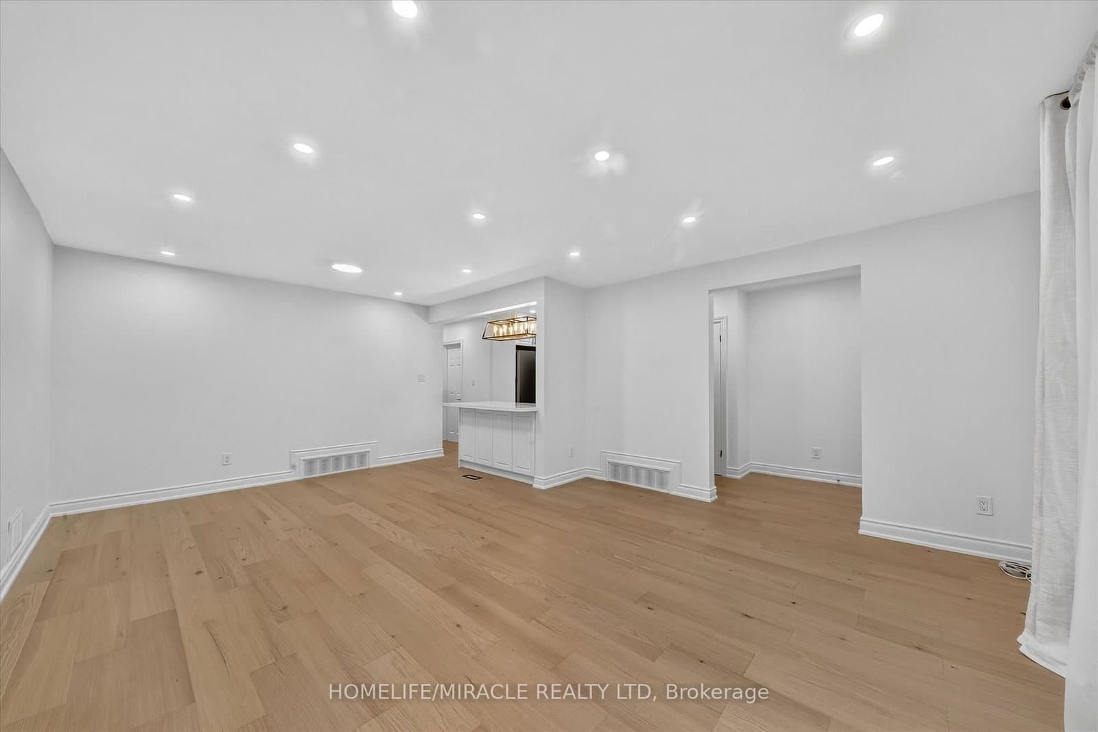 18 Elderfield Crescent thumbnail 7