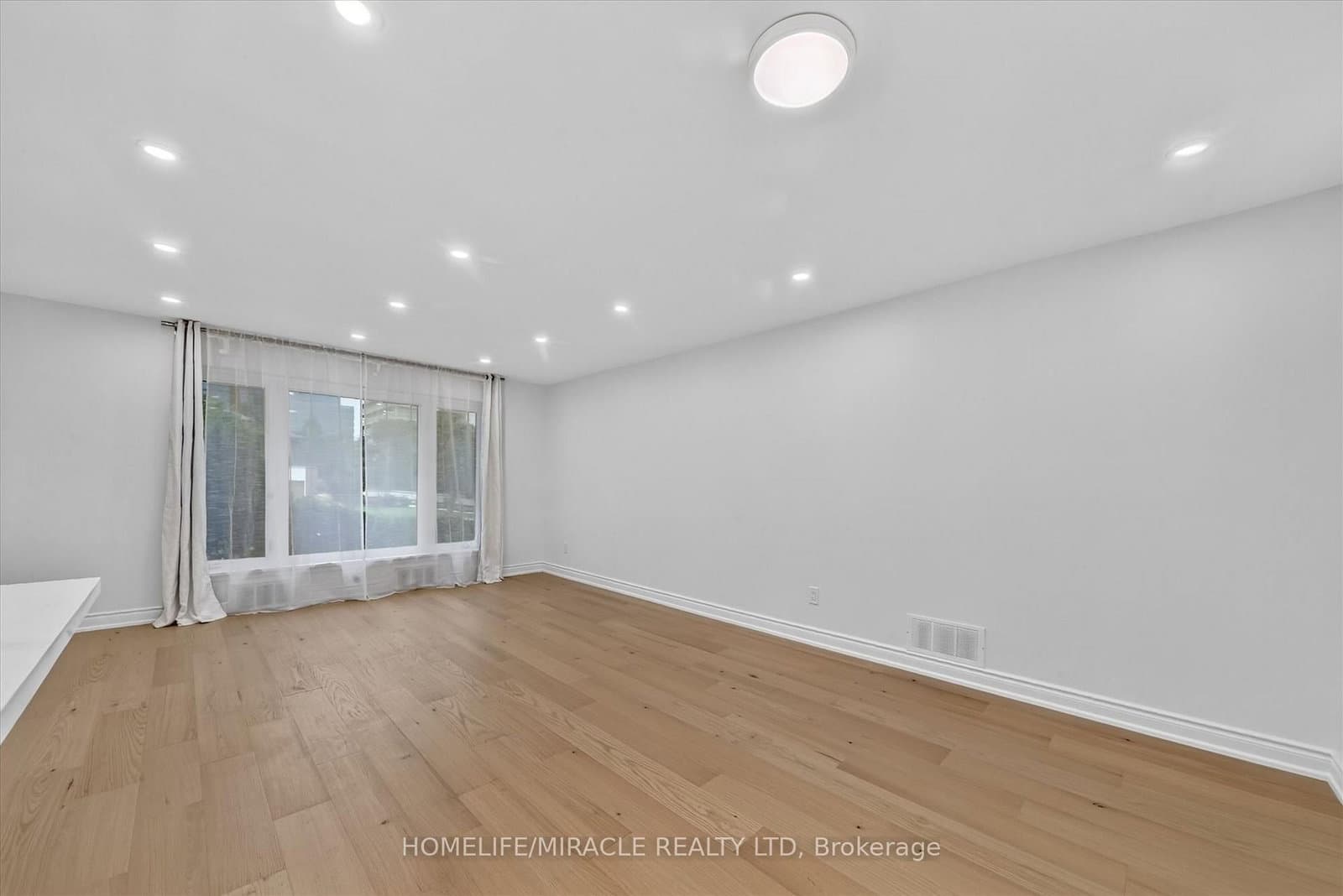 18 Elderfield Crescent thumbnail 9