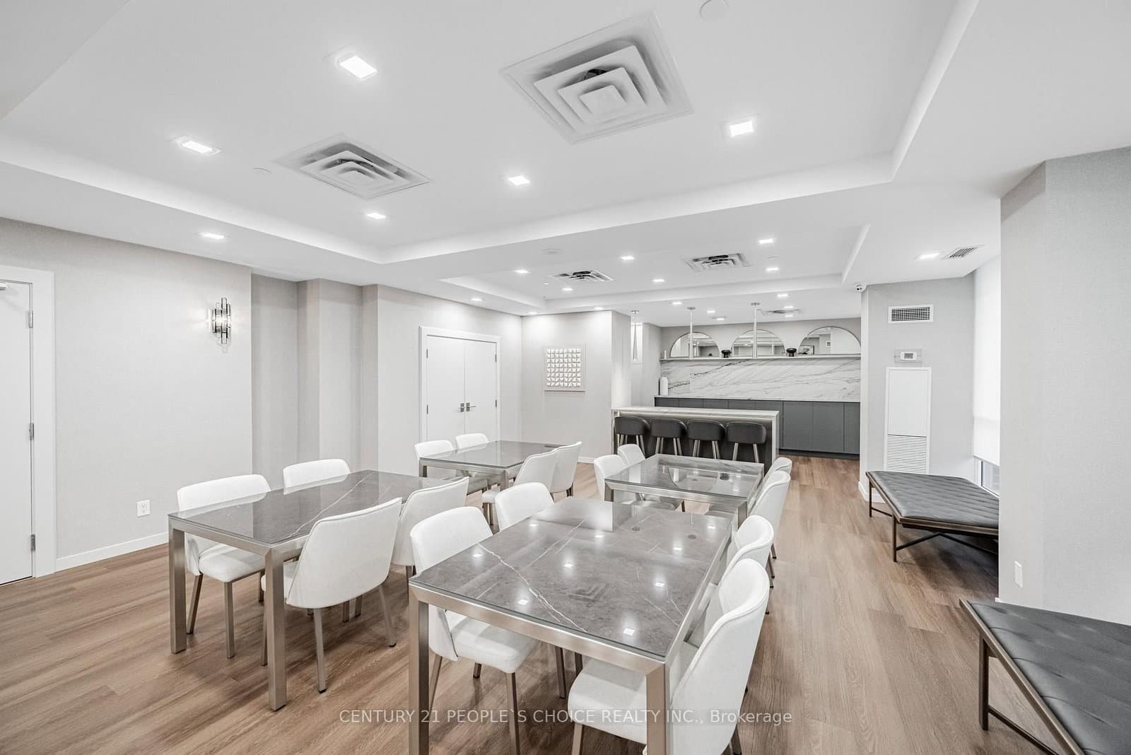 1 Michael Power Place, Unit 809 thumbnail 7