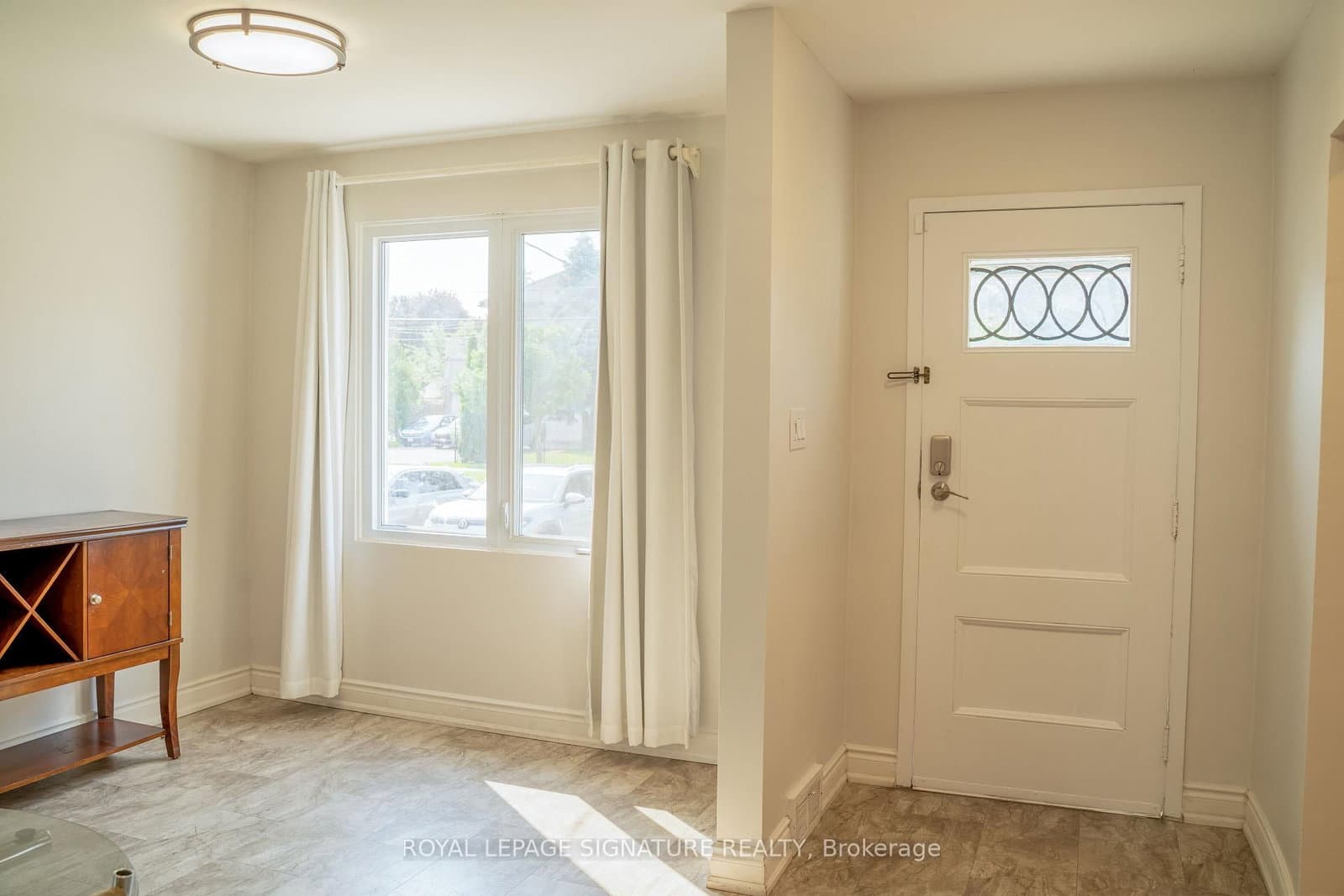 42 Kingsview Boulevard thumbnail 3