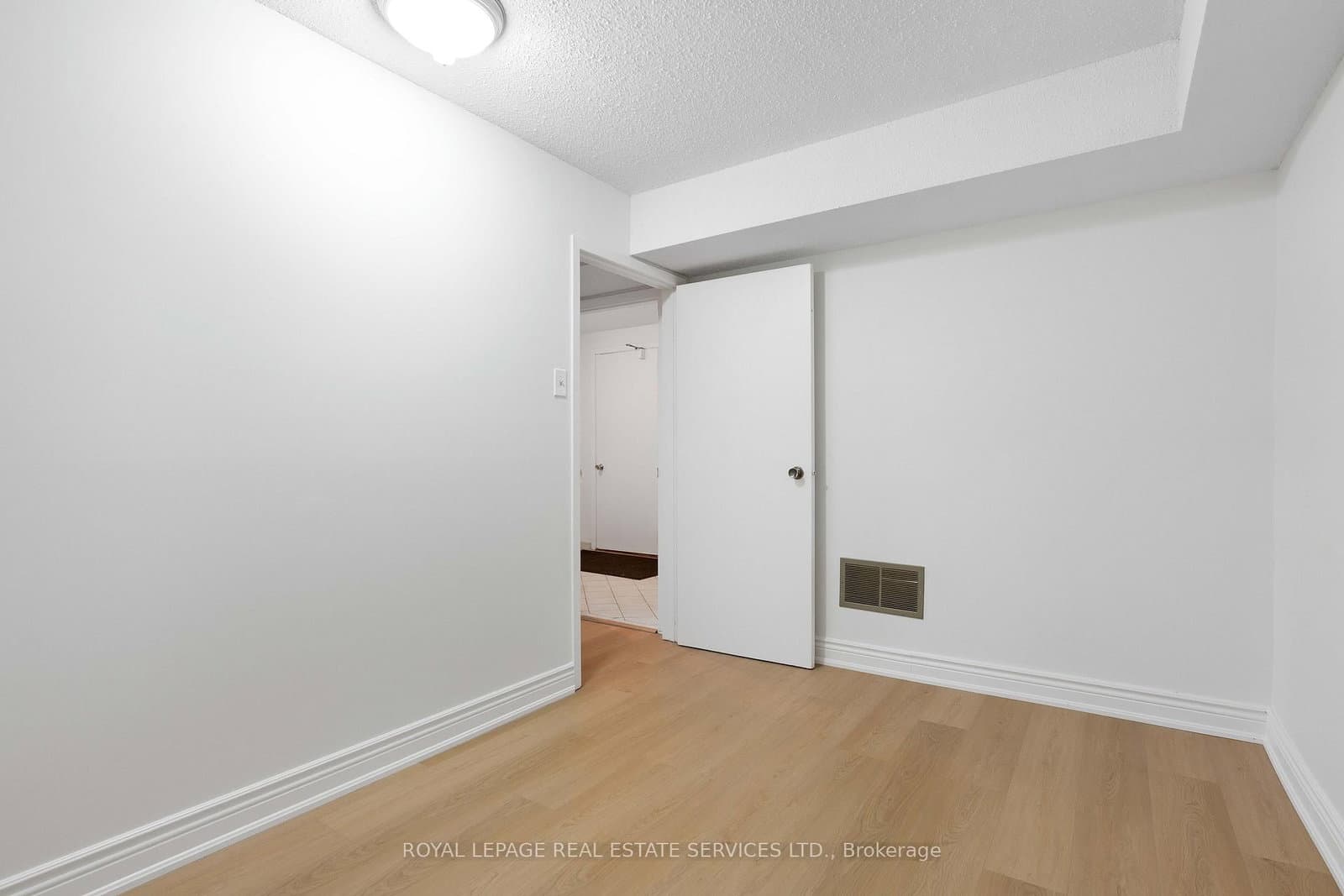 3192 Windwood Drive thumbnail 30