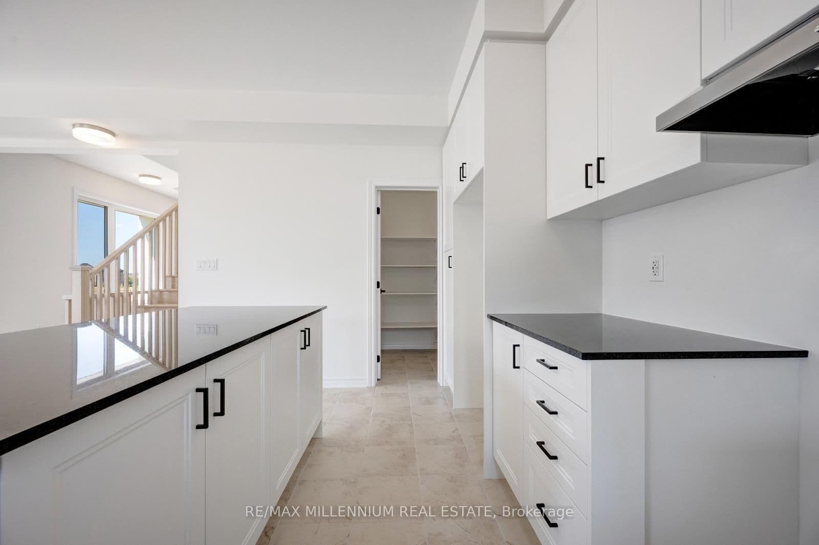36 Thornbird Crescent, Unit Main thumbnail 15