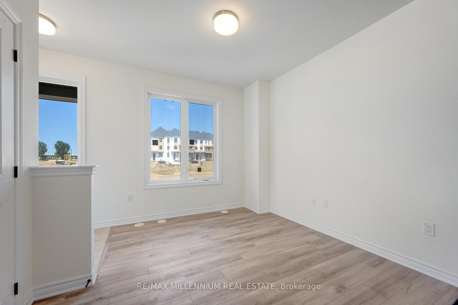 36 Thornbird Crescent, Unit Main thumbnail 37