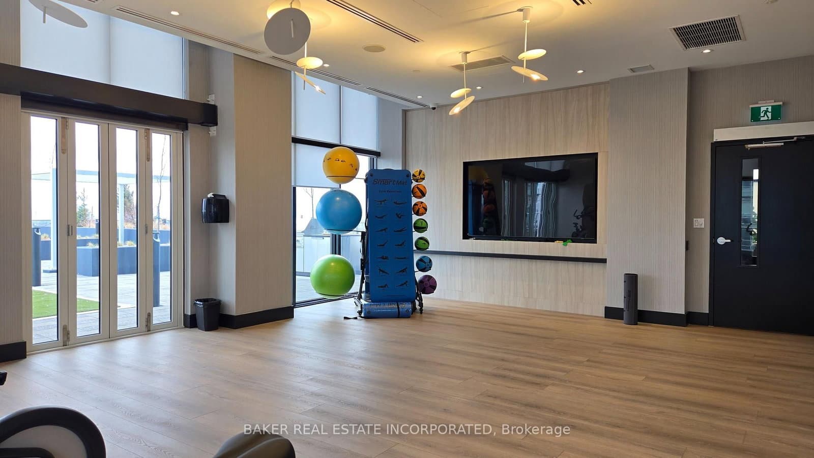 260 Malta Avenue, Unit 2406 thumbnail 4
