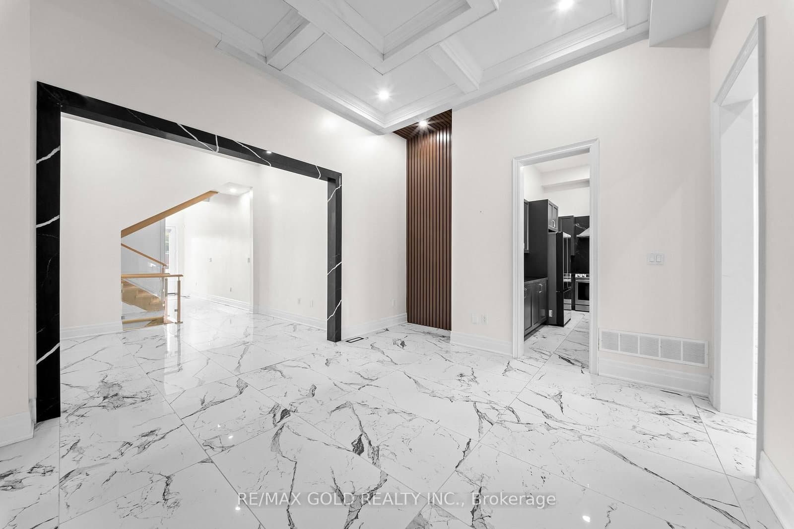 1199 QUEENS PLATE Road E thumbnail 13